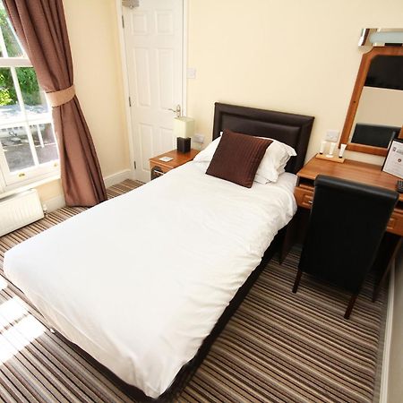 The Lawns Guest House Retford Εξωτερικό φωτογραφία