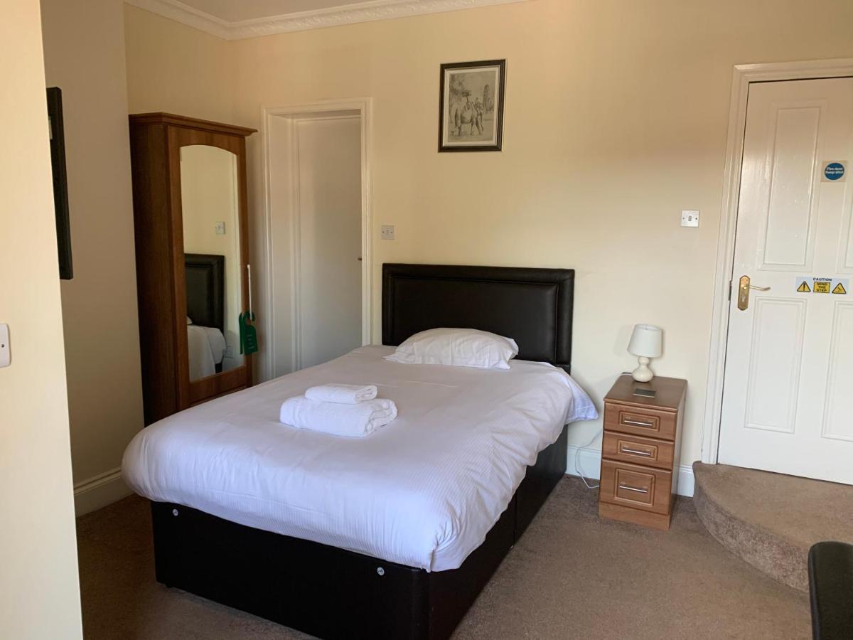 The Lawns Guest House Retford Εξωτερικό φωτογραφία