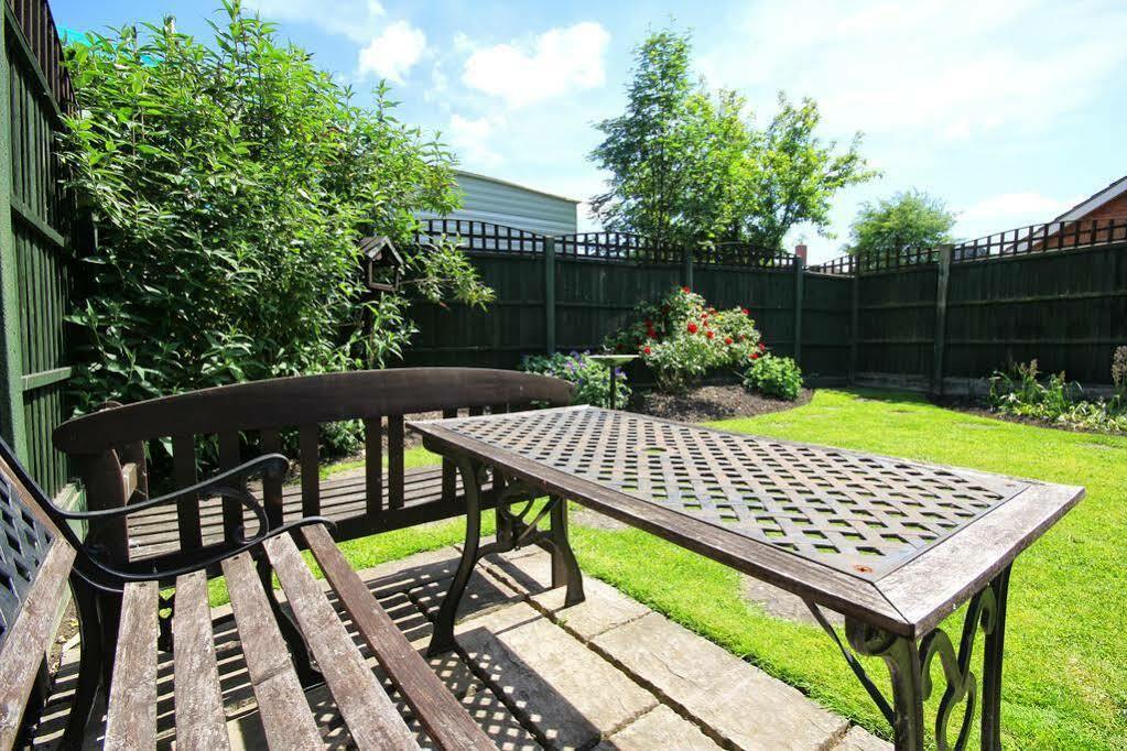 The Lawns Guest House Retford Εξωτερικό φωτογραφία